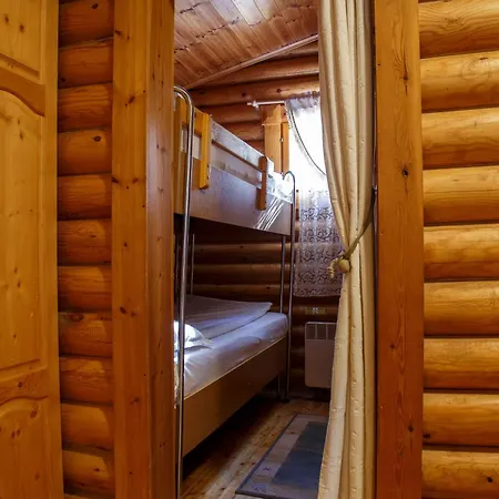 Ваканционно селище ягода&малина 3*